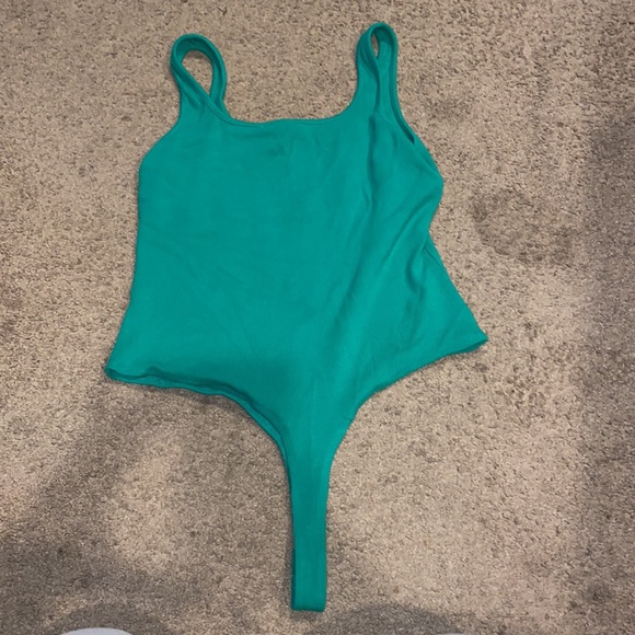 Reoria Ribbed Bodysuit - Picture 5 of 5